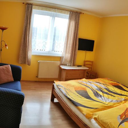 Penzion Kozabar Horní Luby Buitenkant foto