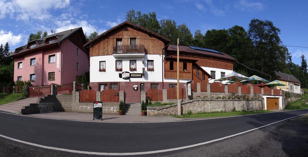 Penzion Kozabar Horní Luby Buitenkant foto